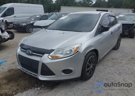 2012 Ford Focus S из США, поврежденный, VIN 1FAHP3E25CL187867